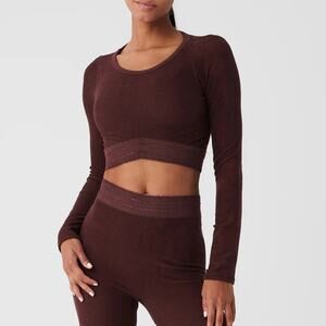 Alo Seamless Luxe Terry Cuddle  Long Sleeve Top - Cherry Cola size small